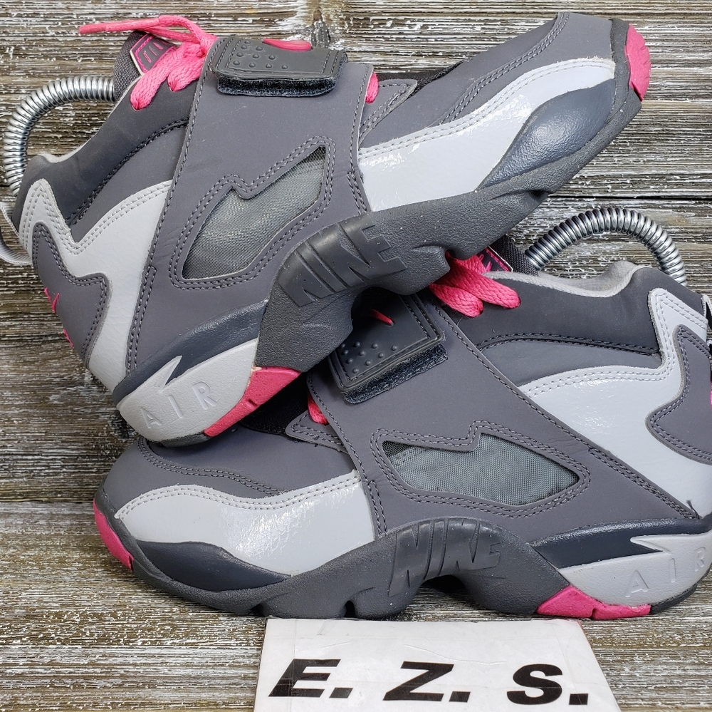 Nike Air Diamond Turf 2 Pink Grey Shoes 407911 006 Size 4Y Youth Size 5.5 Women